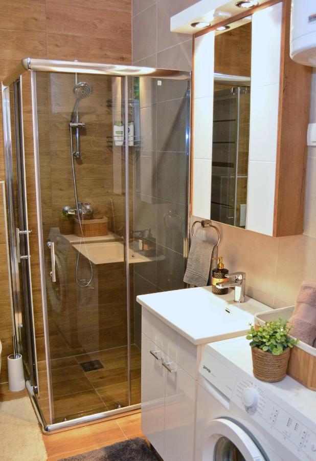 Apartment Ela スボティツァ エクステリア 写真