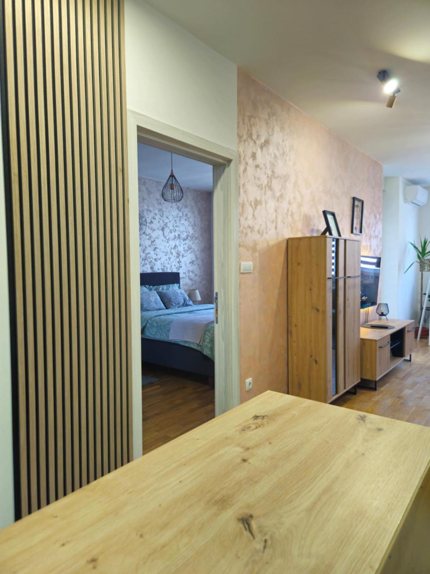 Apartment Ela スボティツァ エクステリア 写真